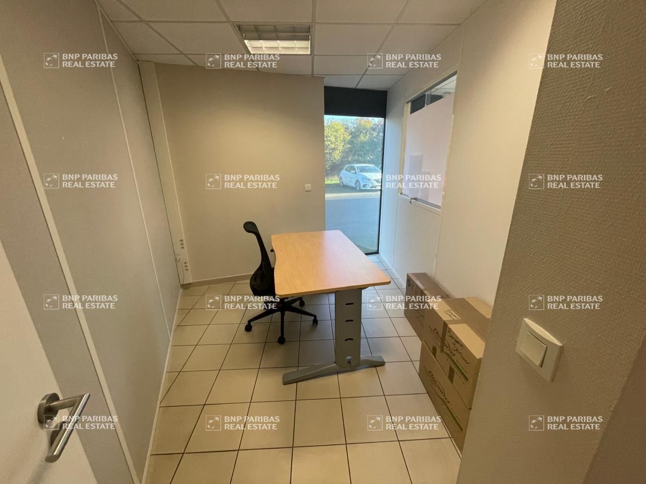 470 m² pour ce bureaux en location à Chartres-de-bretagne