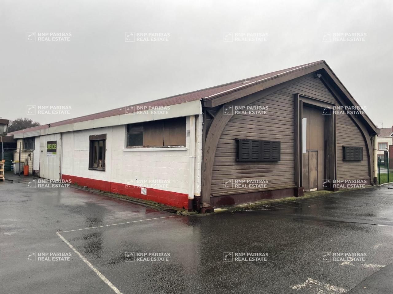 2163 m² pour ce activité en location à Comines