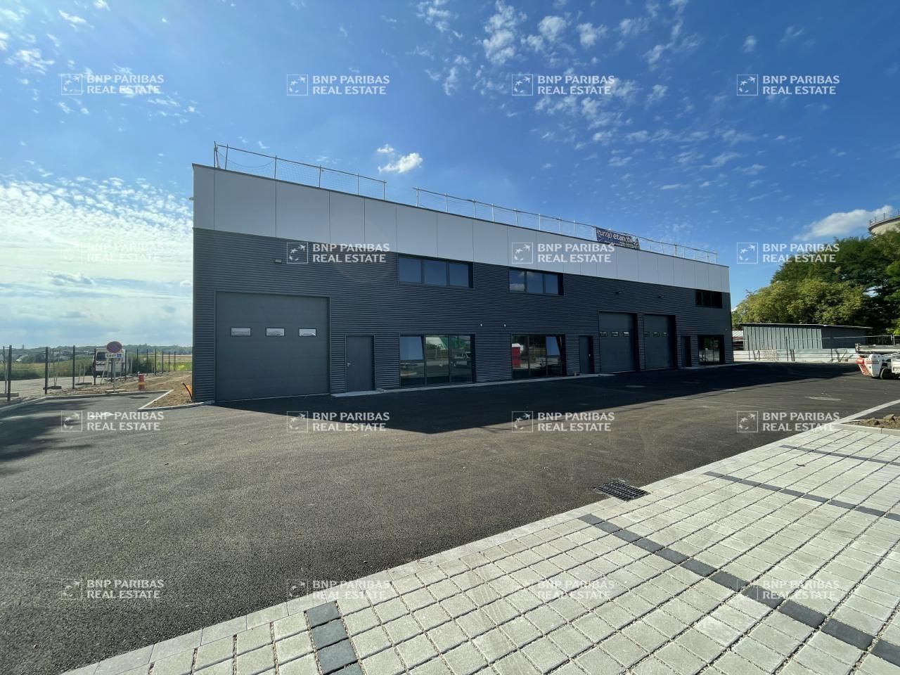 388 m² pour ce activité en location à Souffelweyersheim
