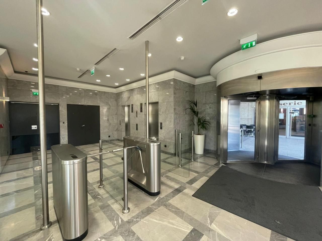 Location Bureaux 642.2 m² non divisibles 94220 Charenton-le-pont