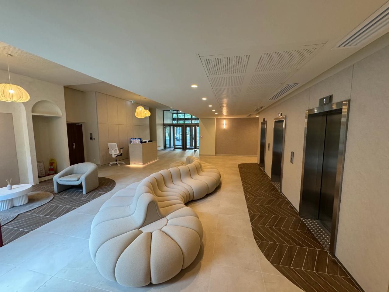 1144 m² pour ce bureaux en location à Marseille