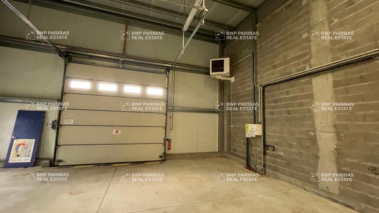 360 m² pour ce activité en location à Messein