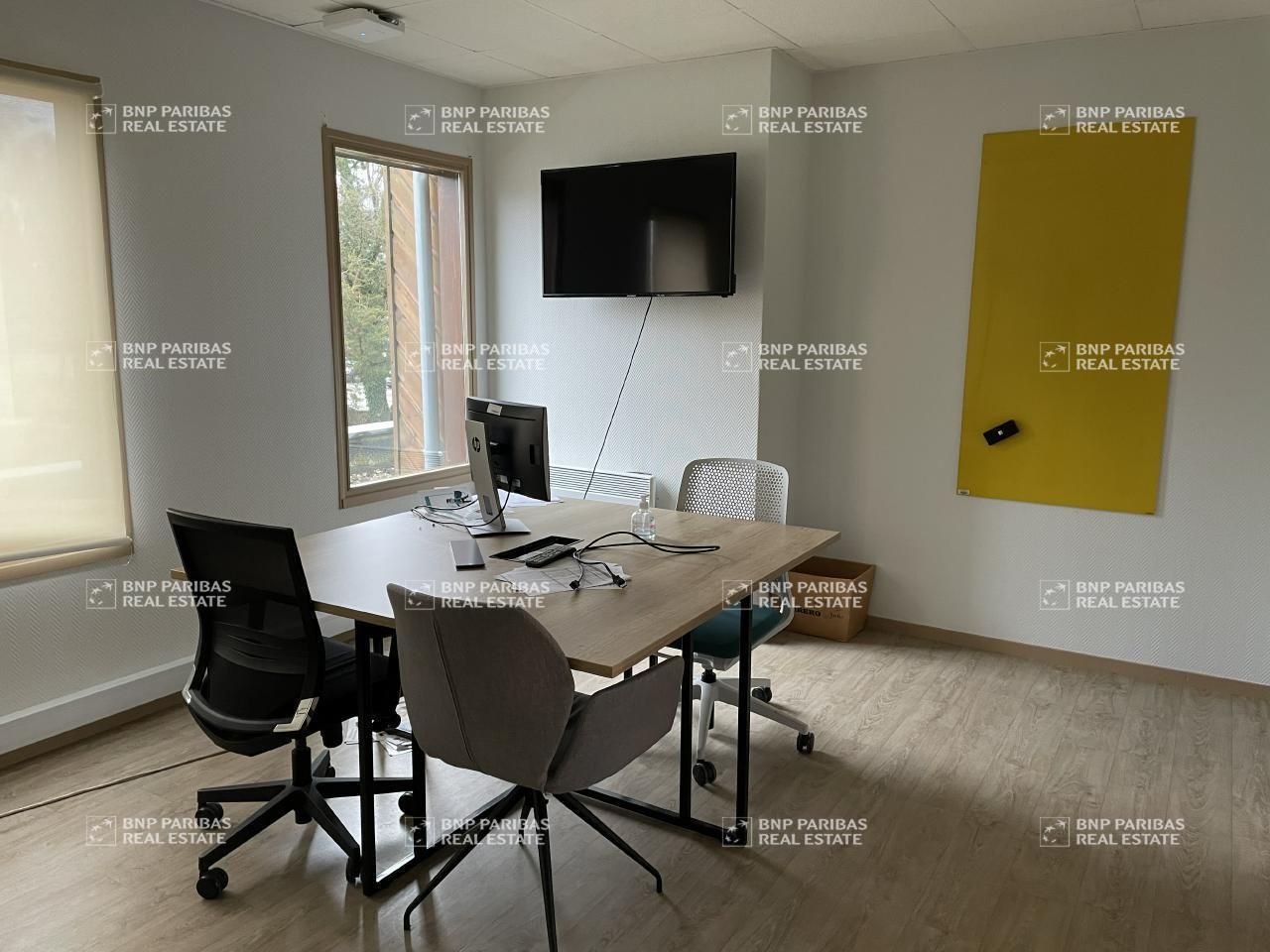 610 m² pour ce bureaux en location à Mont-saint-aignan