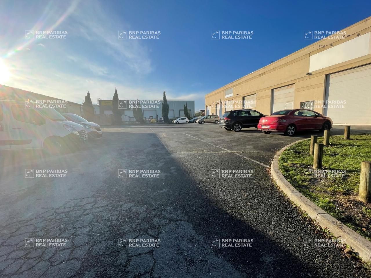 455 m² pour ce activité en location à Eysines