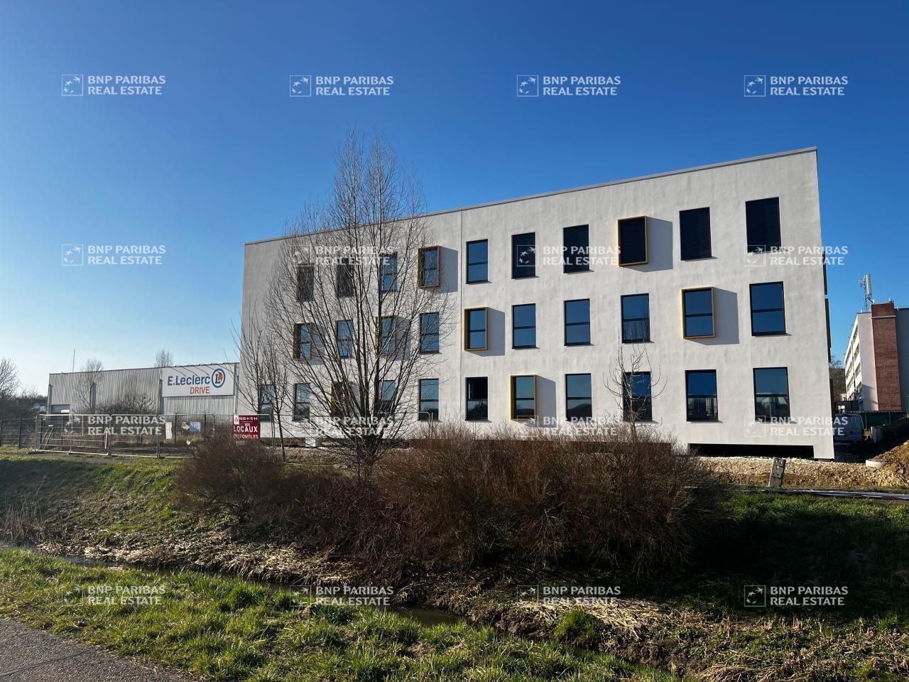 Location Bureaux 250 m² divisibles 54270 Essey-lès-nancy