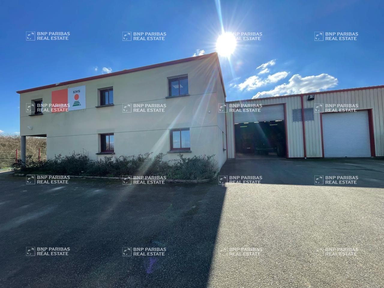 640 m² pour ce activité en vente à Corps-nuds