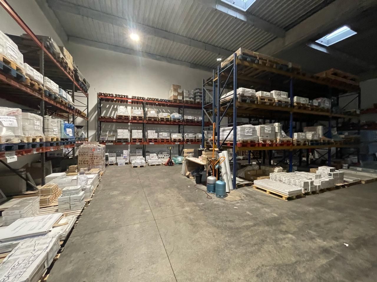 Location PME-PMI 261.49 m² non divisibles 93380 Pierrefitte-sur-seine