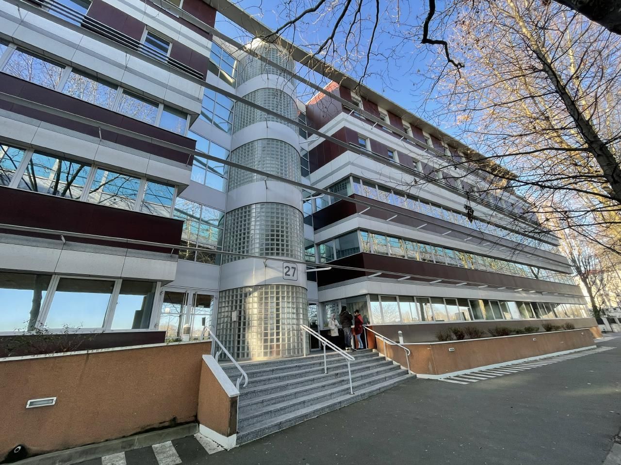 4931.7 m² pour ce bureaux en location à Saint-cloud