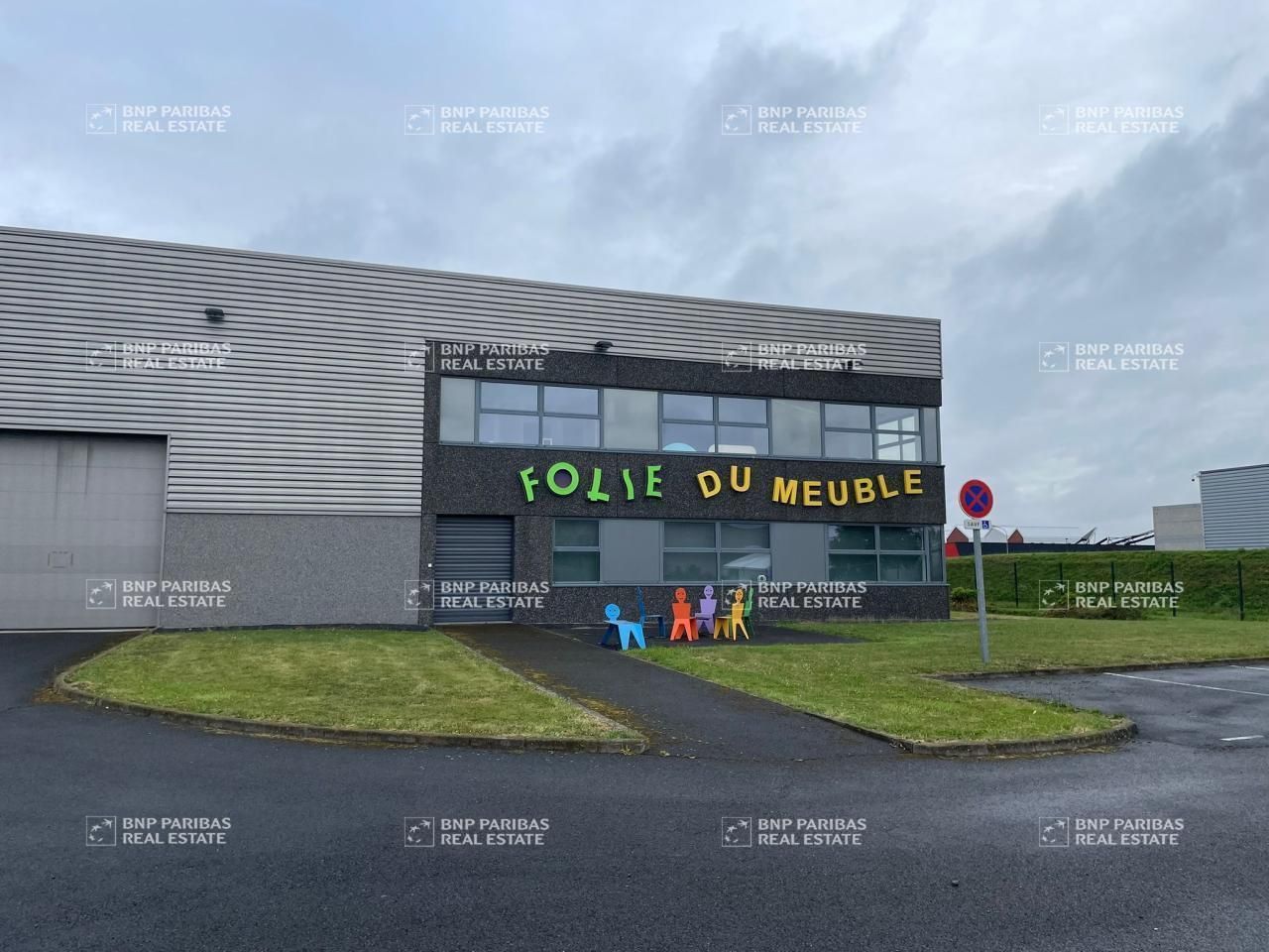 Location Activité 2100 m² non divisibles 59840 Pérenchies