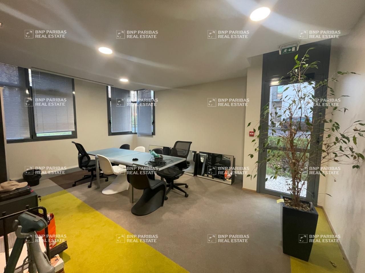 80 m² pour ce bureaux en location à Saint gregoire