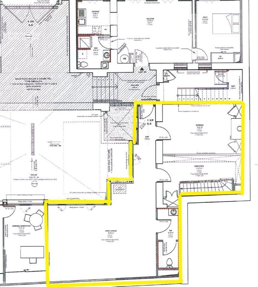 125 m² pour ce bureaux en location à Orléans