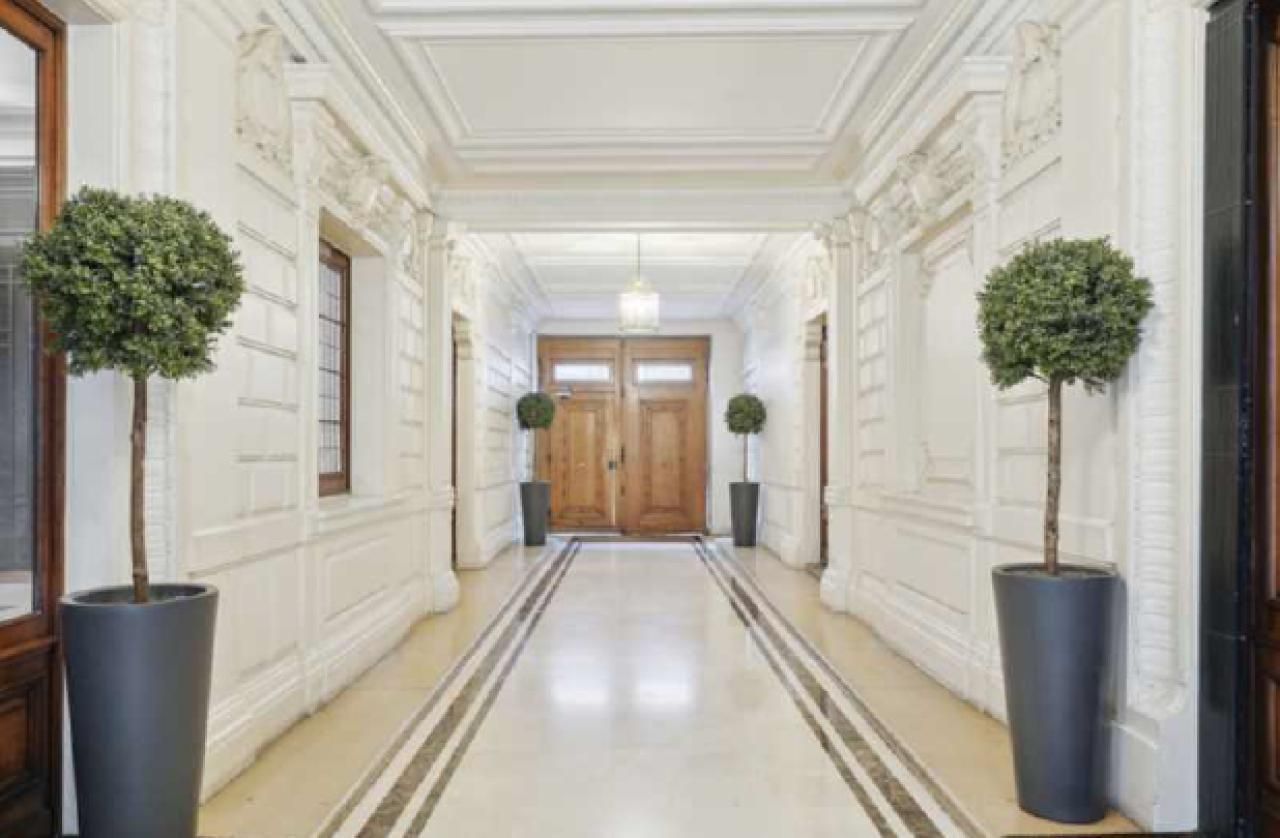 217 m² pour ce bureaux en location à Paris