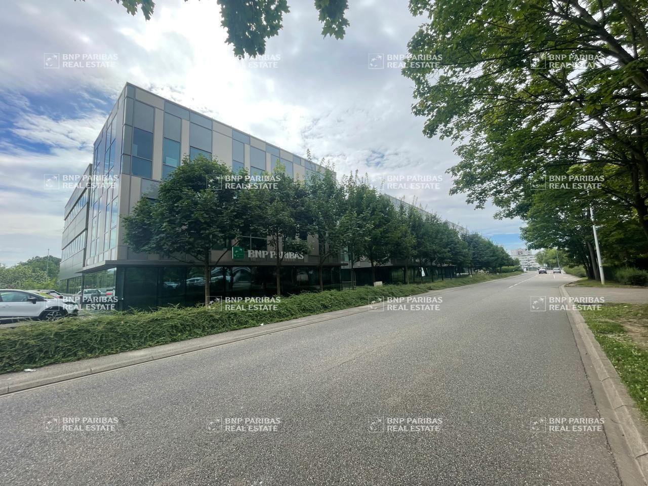 702 m² pour ce bureaux en location à Schiltigheim