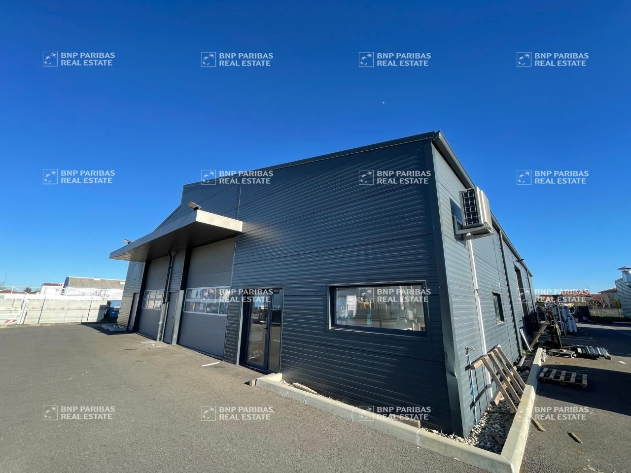 618 m² pour ce activité en location à Tournefeuille