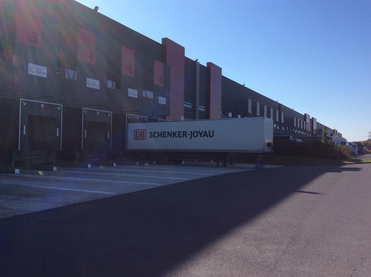 Location entrepôts classe a à Saint-barthélemy-d'anjou 49124