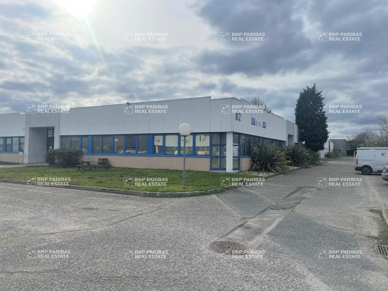 Location Bureaux 290 m² non divisibles 33700 Mérignac