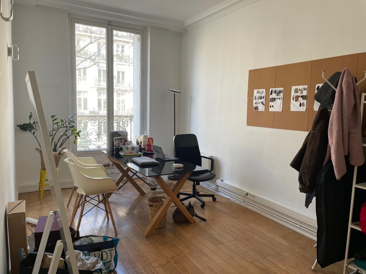 210 m² pour ce bureaux en location à Paris