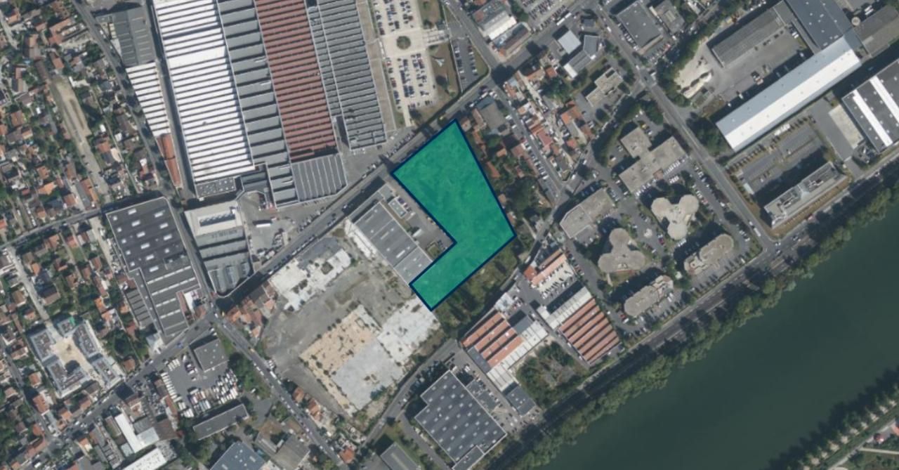 Location PME-PMI 1582 m² divisibles 95100 Argenteuil