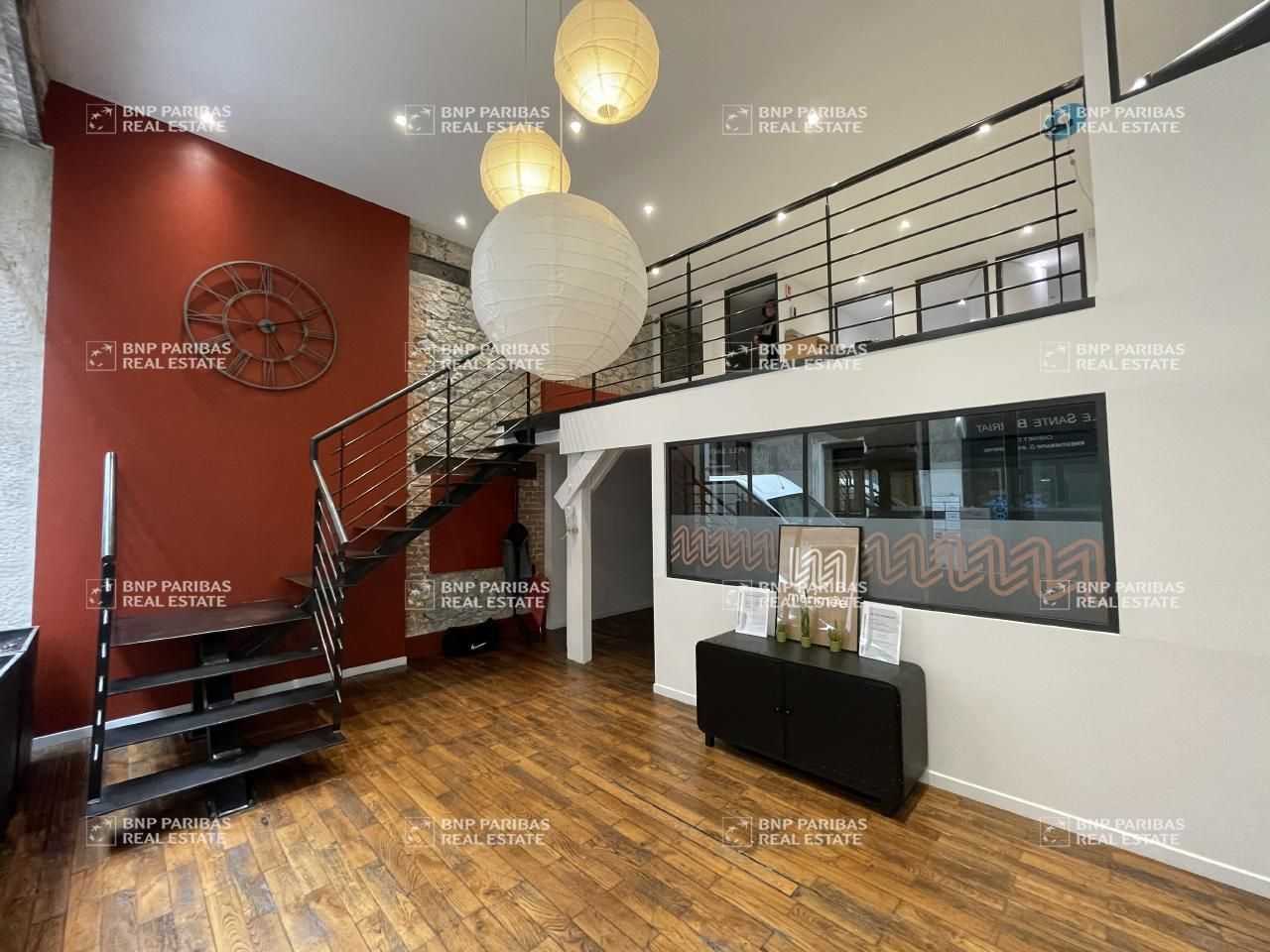 139.94 m² pour ce bureaux en vente à Grenoble