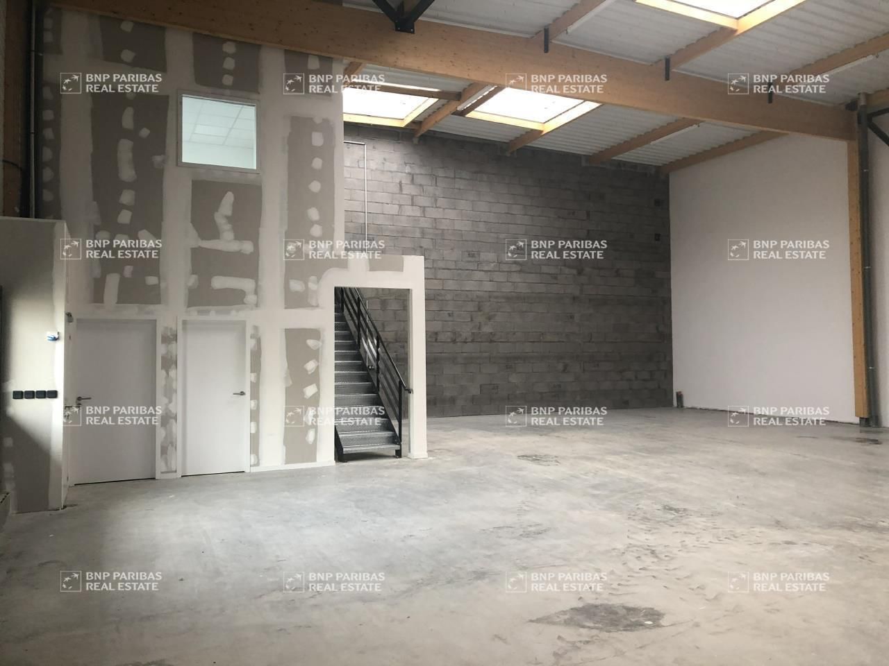 266 m² pour ce activité en location à Rennes