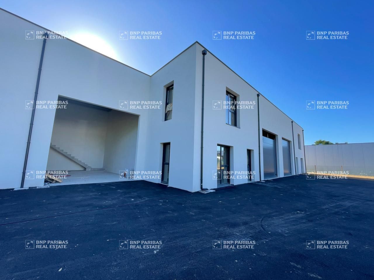 600 m² pour ce activité en location à Saint-étienne-du-rouvray