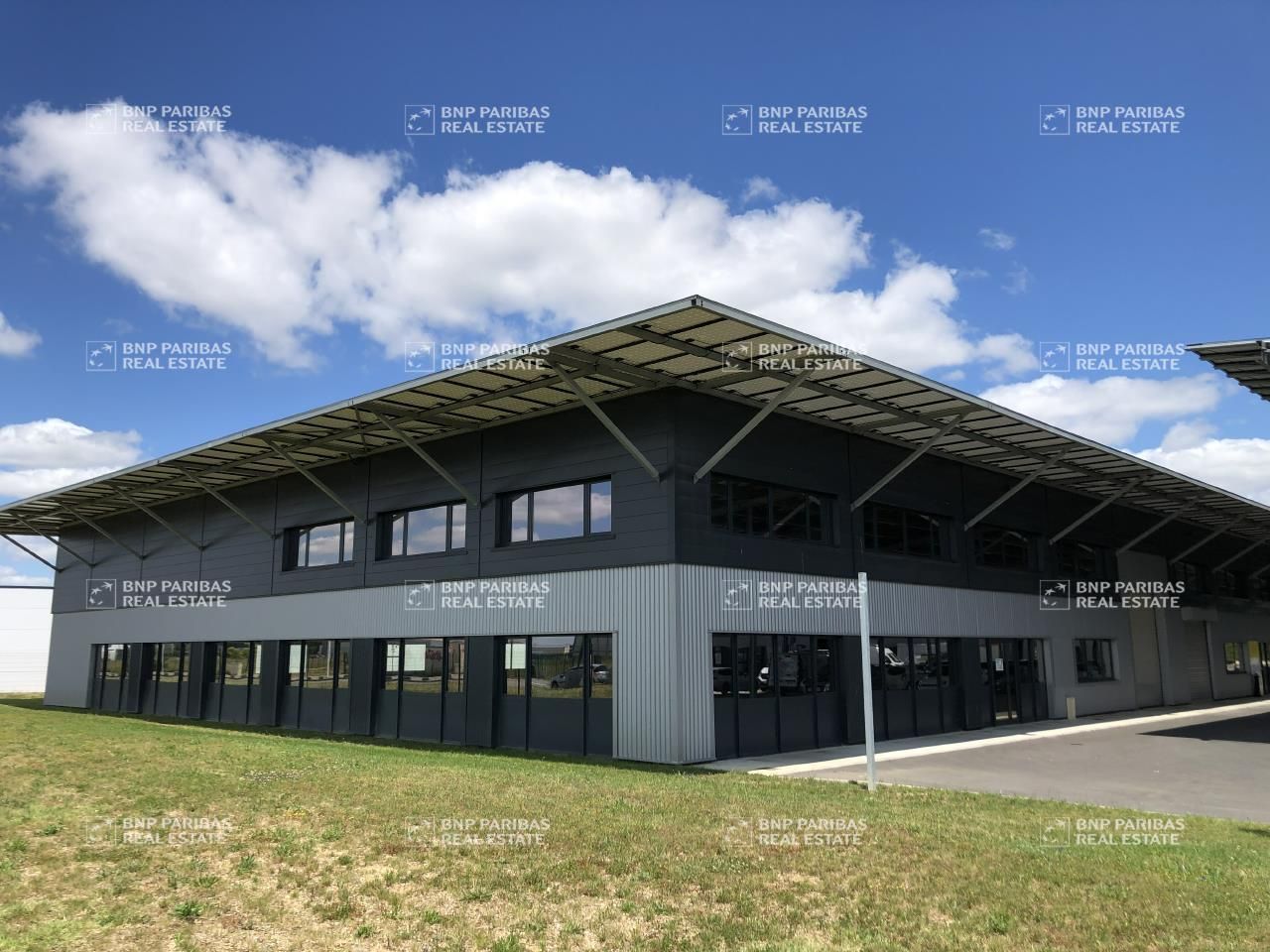 Location Activité 777 m² non divisibles 31830 Plaisance-du-touch