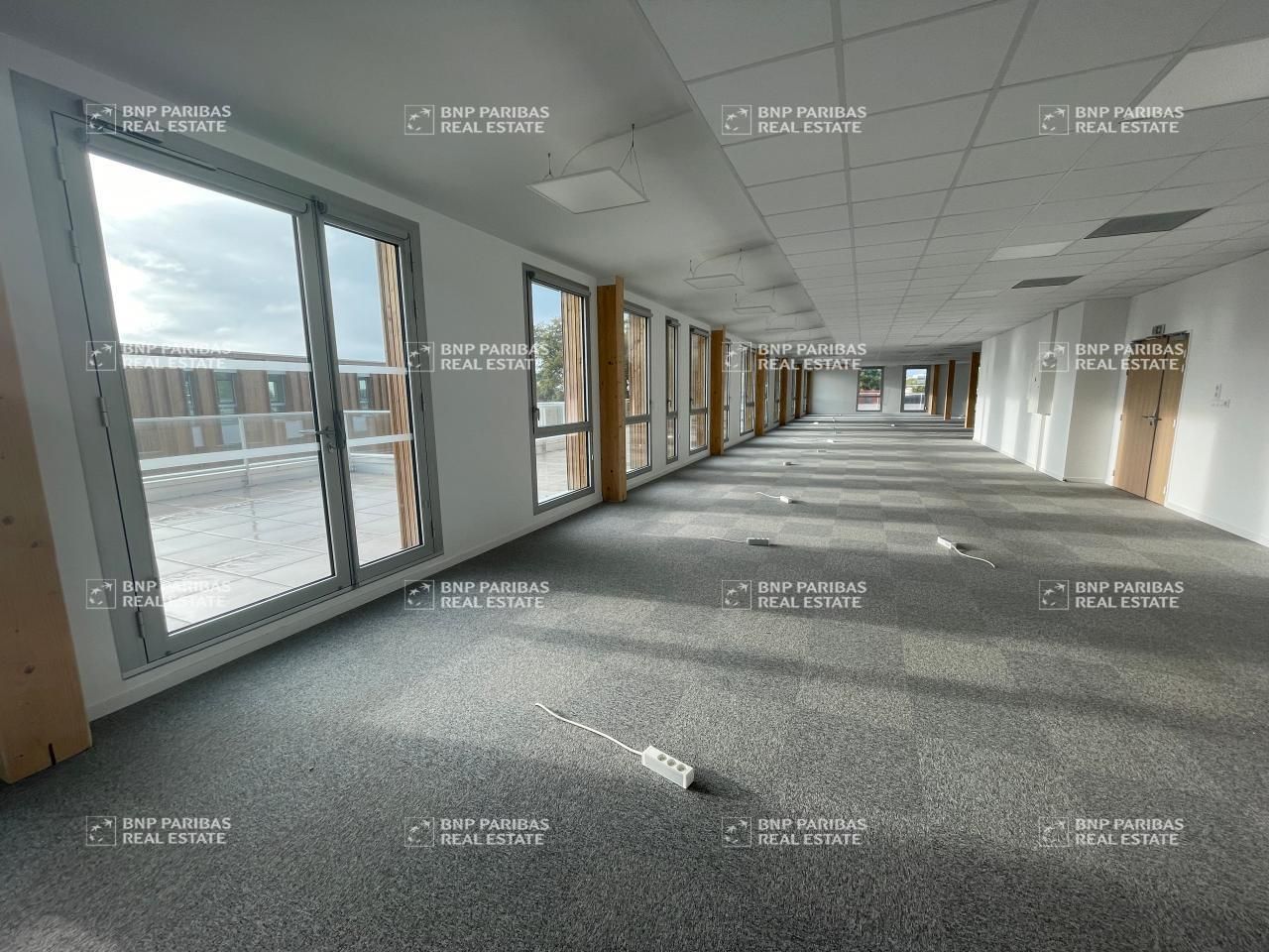 Location Bureaux 5444.81 m² divisibles 35000 Rennes