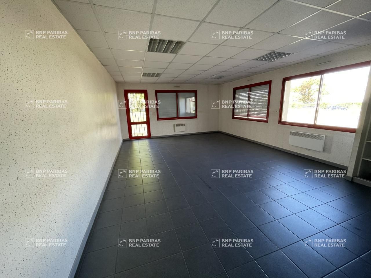 961 m² pour ce activité en location à Vern-sur-seiche