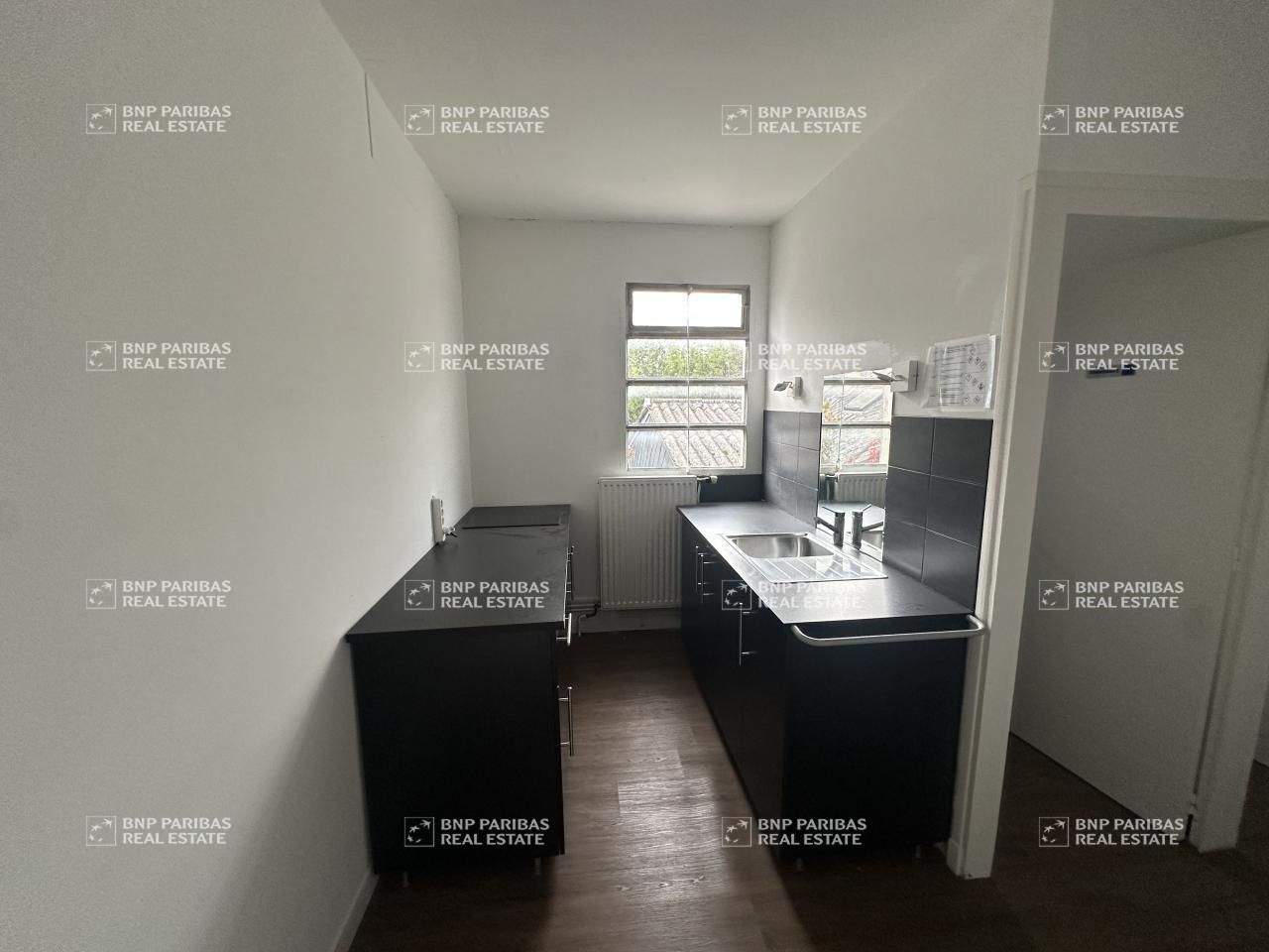 400 m² pour ce bureaux en location à Fondettes