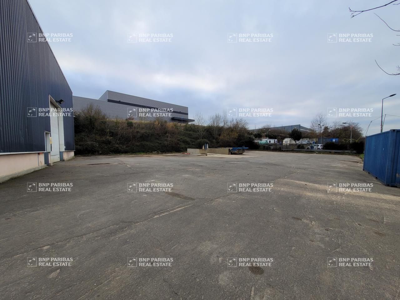 793 m² pour ce pme-pmi en location à Valenton