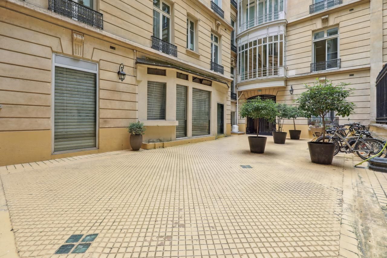 88 m² pour ce bureaux en location à Paris