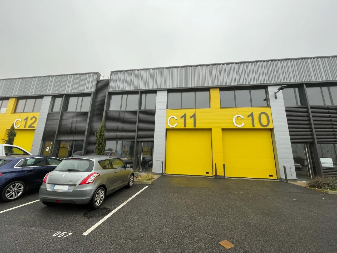 Location PME-PMI 344 m² non divisibles 78300 Poissy