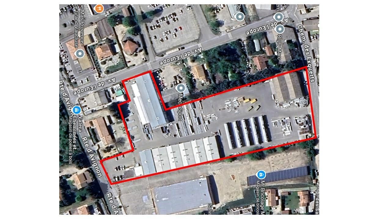 4338 m² pour ce activité en location à Monteux