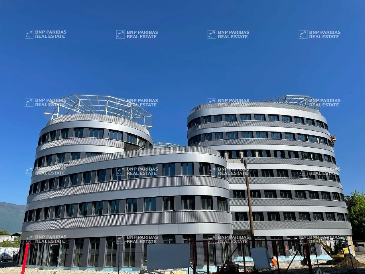 Vente Bureaux 4262.58 m² divisibles 73000 Chambéry