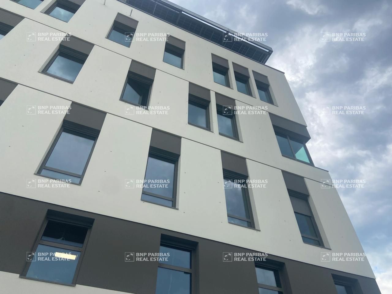 588.49 m² pour ce bureaux en location à Saint-martin-d'hères