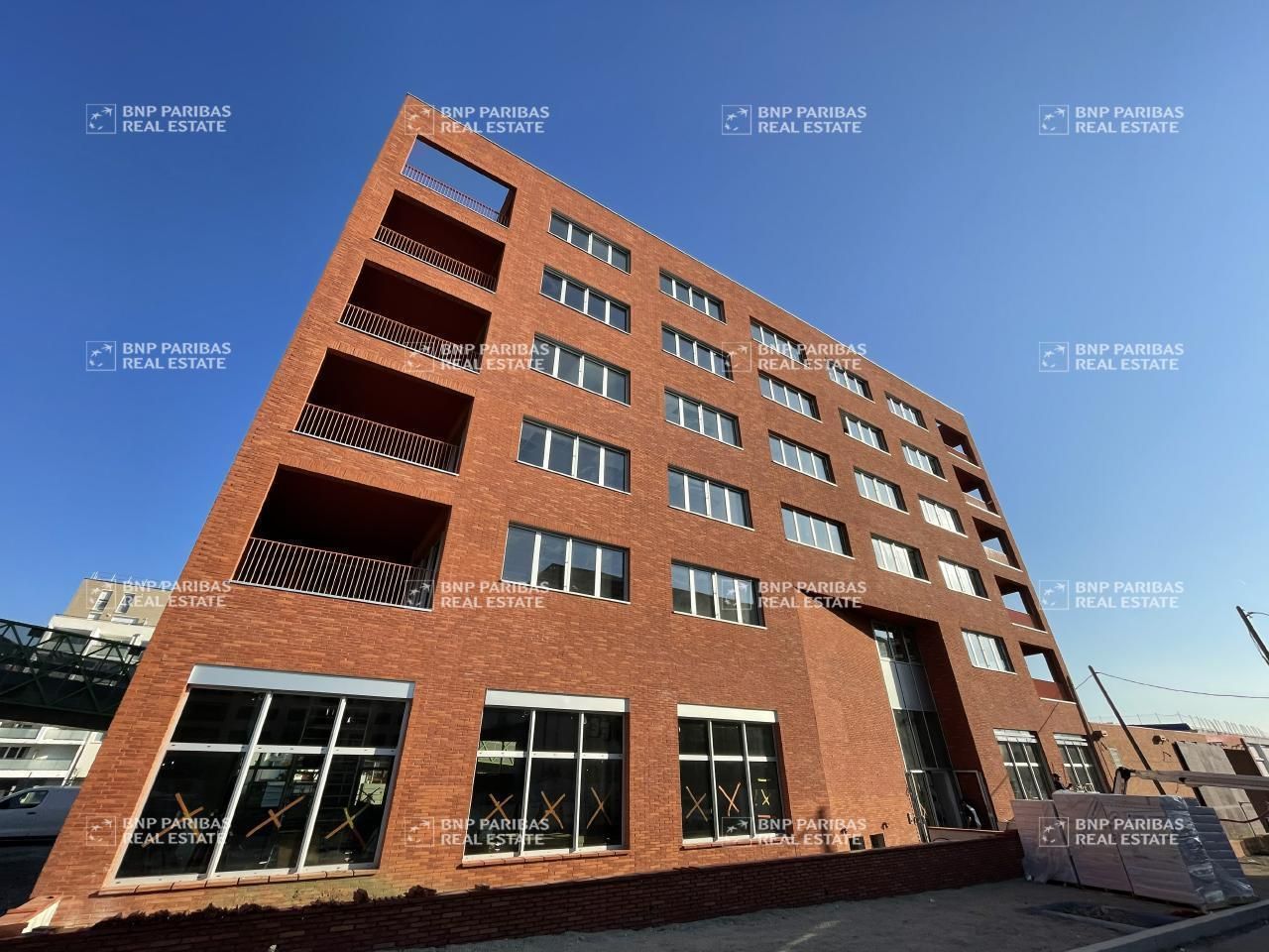 370.7 m² pour ce bureaux en location à Toulouse