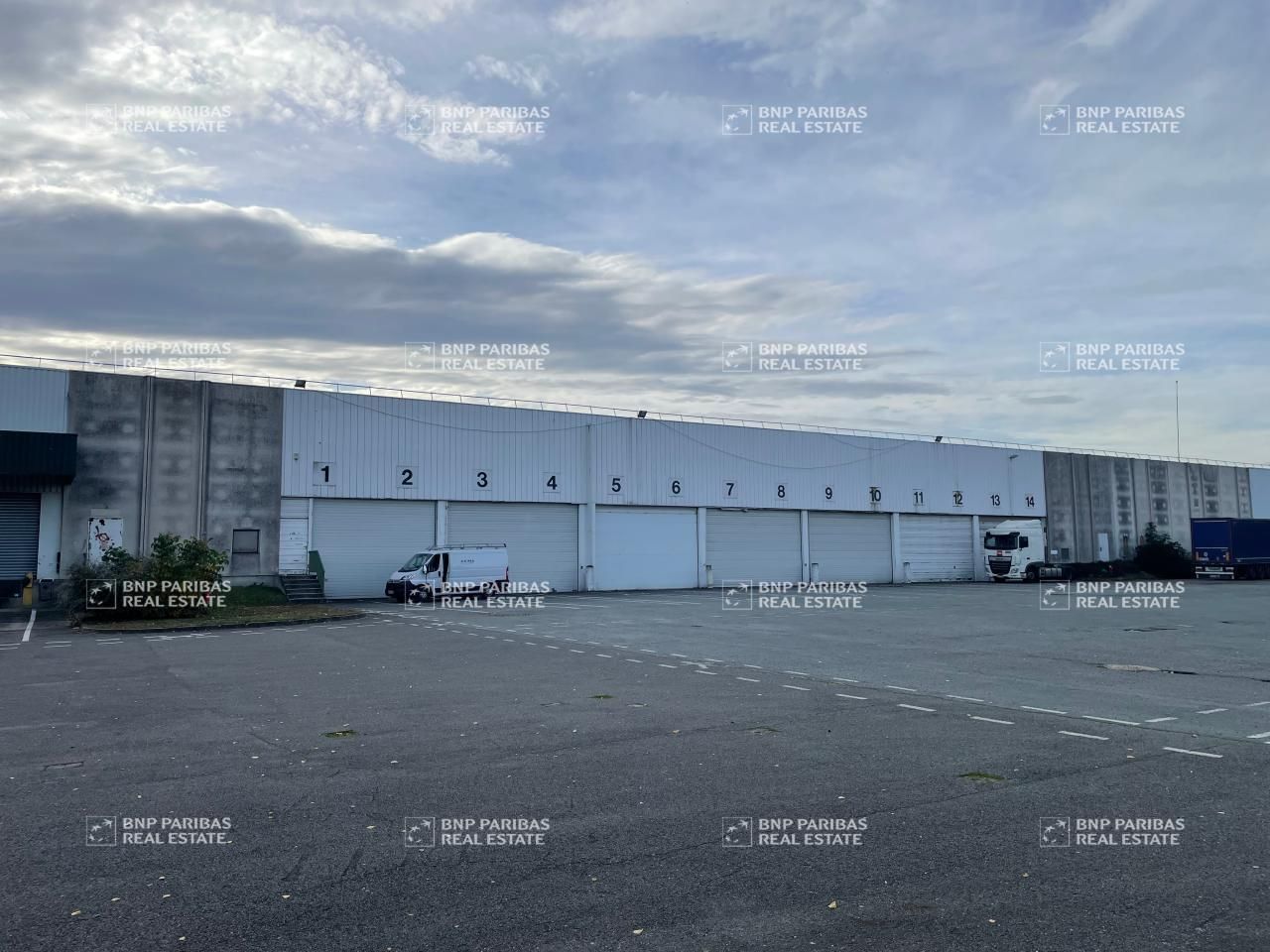 Location Entrepôts classe B 25494 m² non divisibles 45140 Ormes