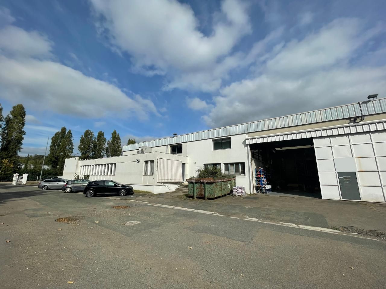 Vente Activité 1450 m² non divisibles 95310 Saint-ouen-l'aumône