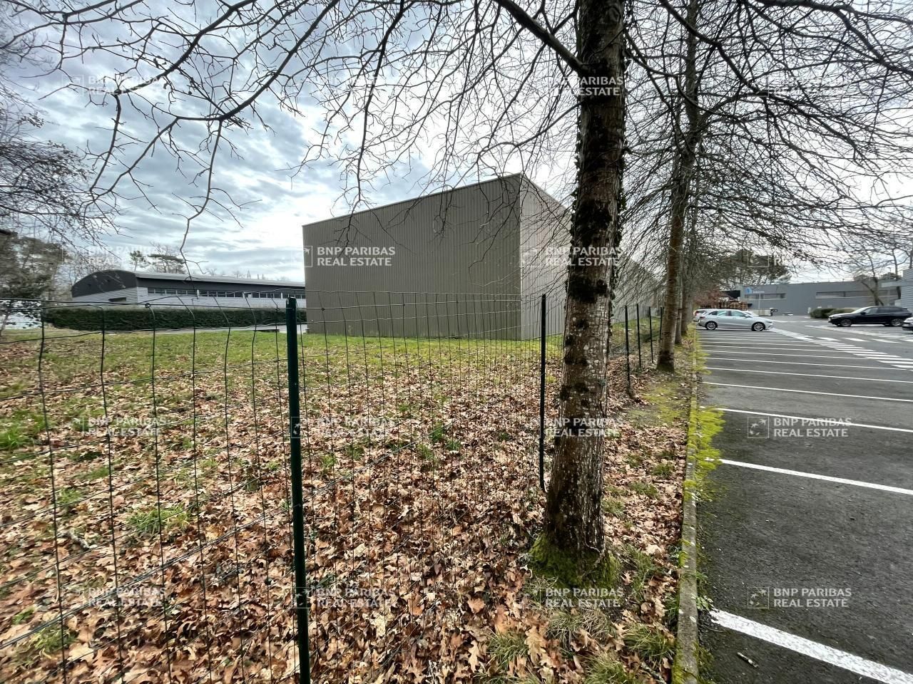 2675 m² pour ce activité en location à Canejan