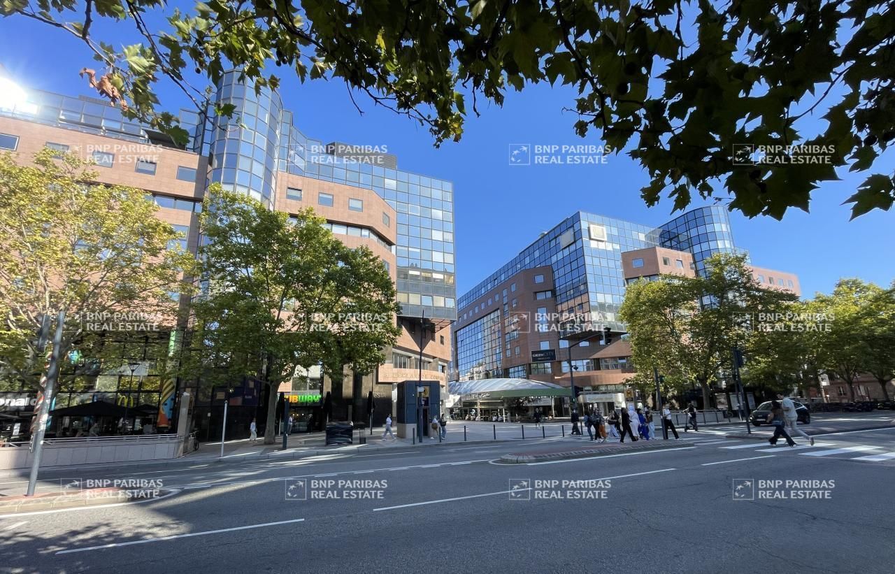 2076 m² pour ce bureaux en location à Toulouse