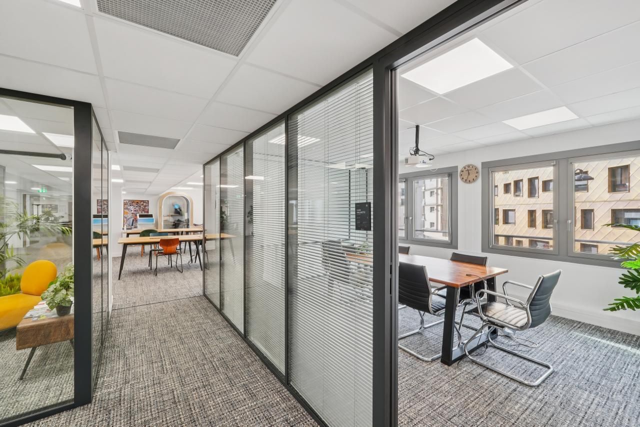 747 m² pour ce bureaux en location à Paris