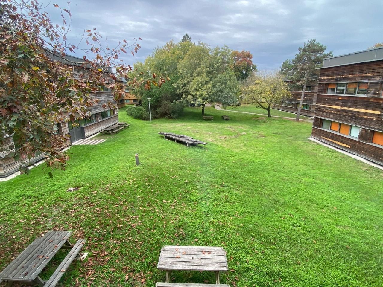 563 m² pour ce bureaux en location à Mérignac