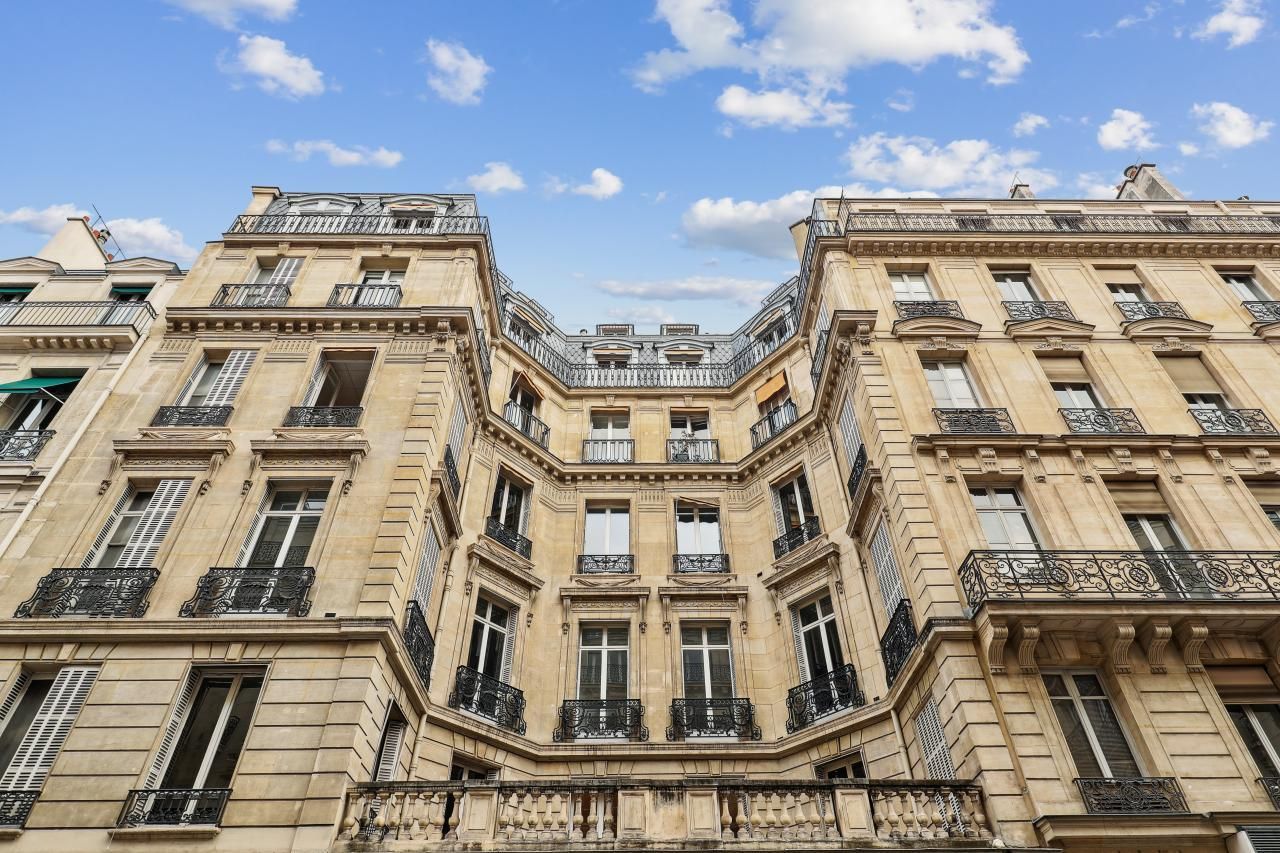 1777.7 m² pour ce bureaux en vente à Paris