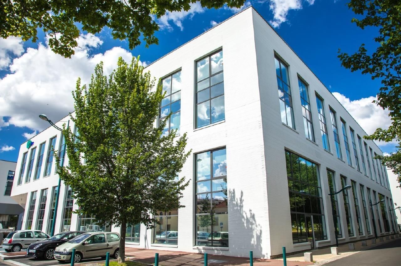 24323.1 m² pour ce bureaux en location à Gennevilliers