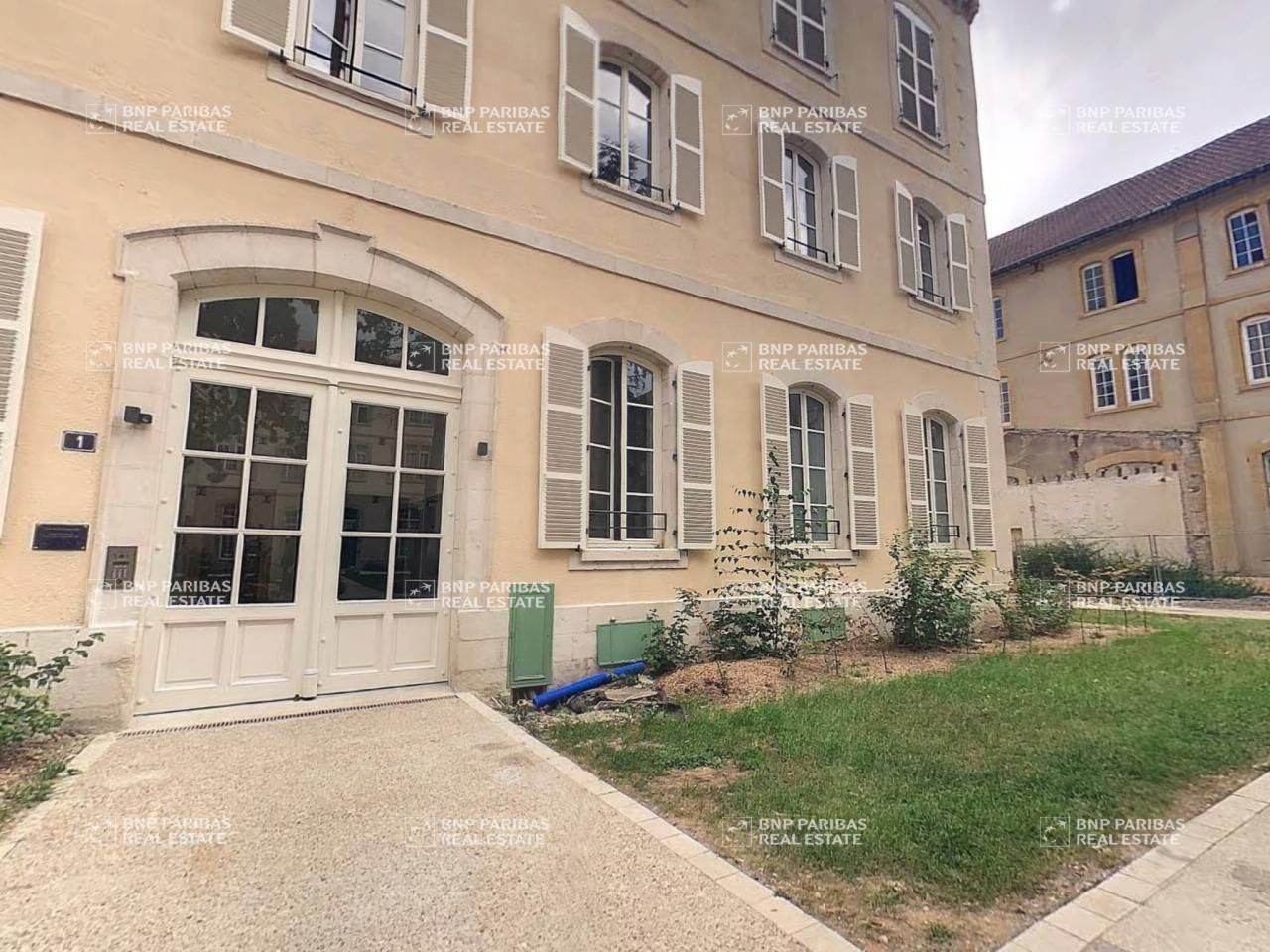 84.5 m² pour ce bureaux en location à Metz