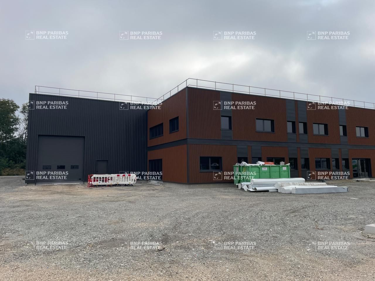 Location Activité 894 m² non divisibles 01700 Miribel