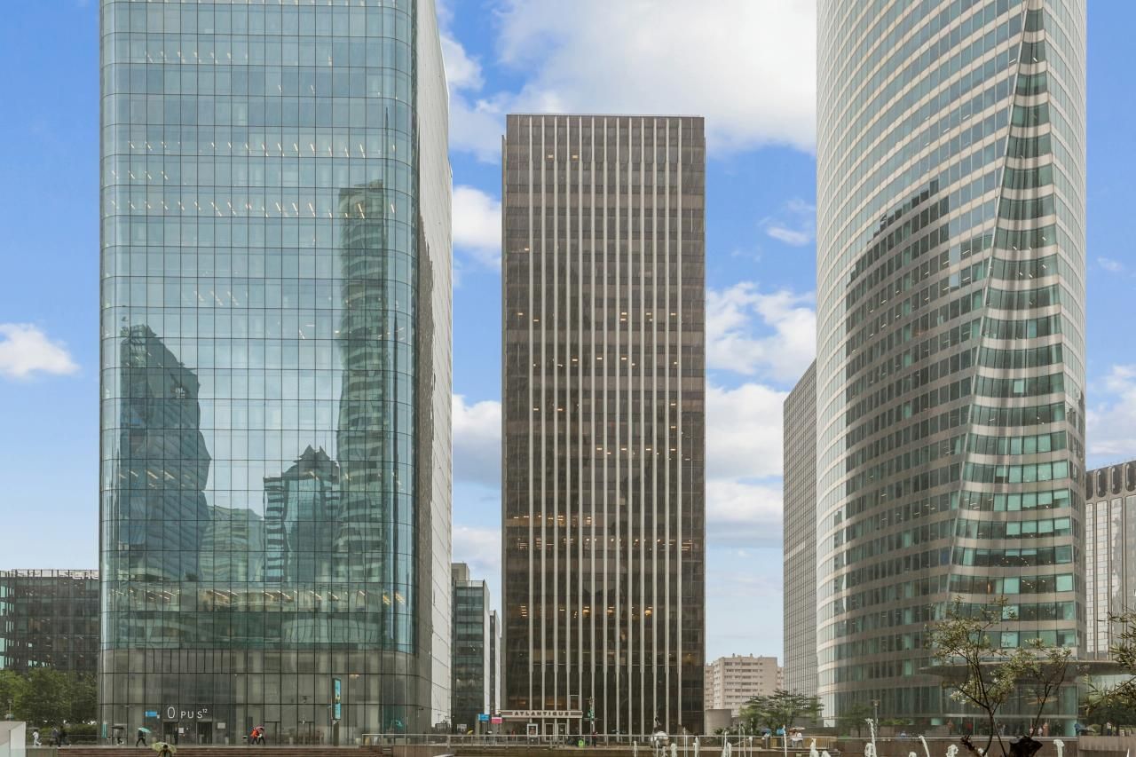 Location Bureaux 1224 m² divisibles 92800 Puteaux