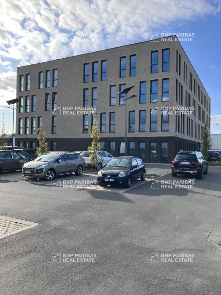 2317.5 m² pour ce bureaux en location à Seclin