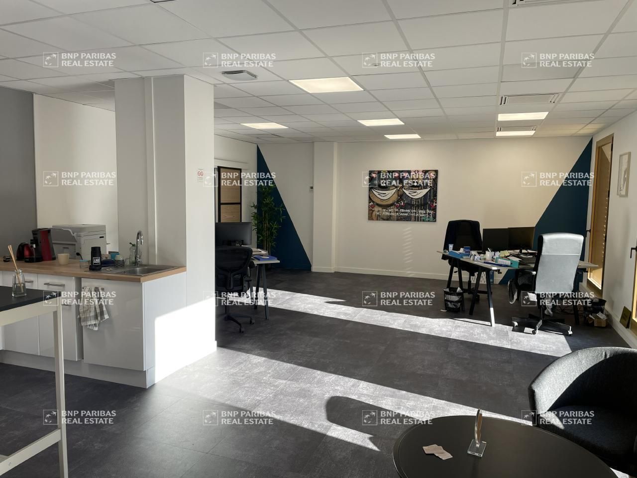 102 m² pour ce bureaux en location à La motte-servolex