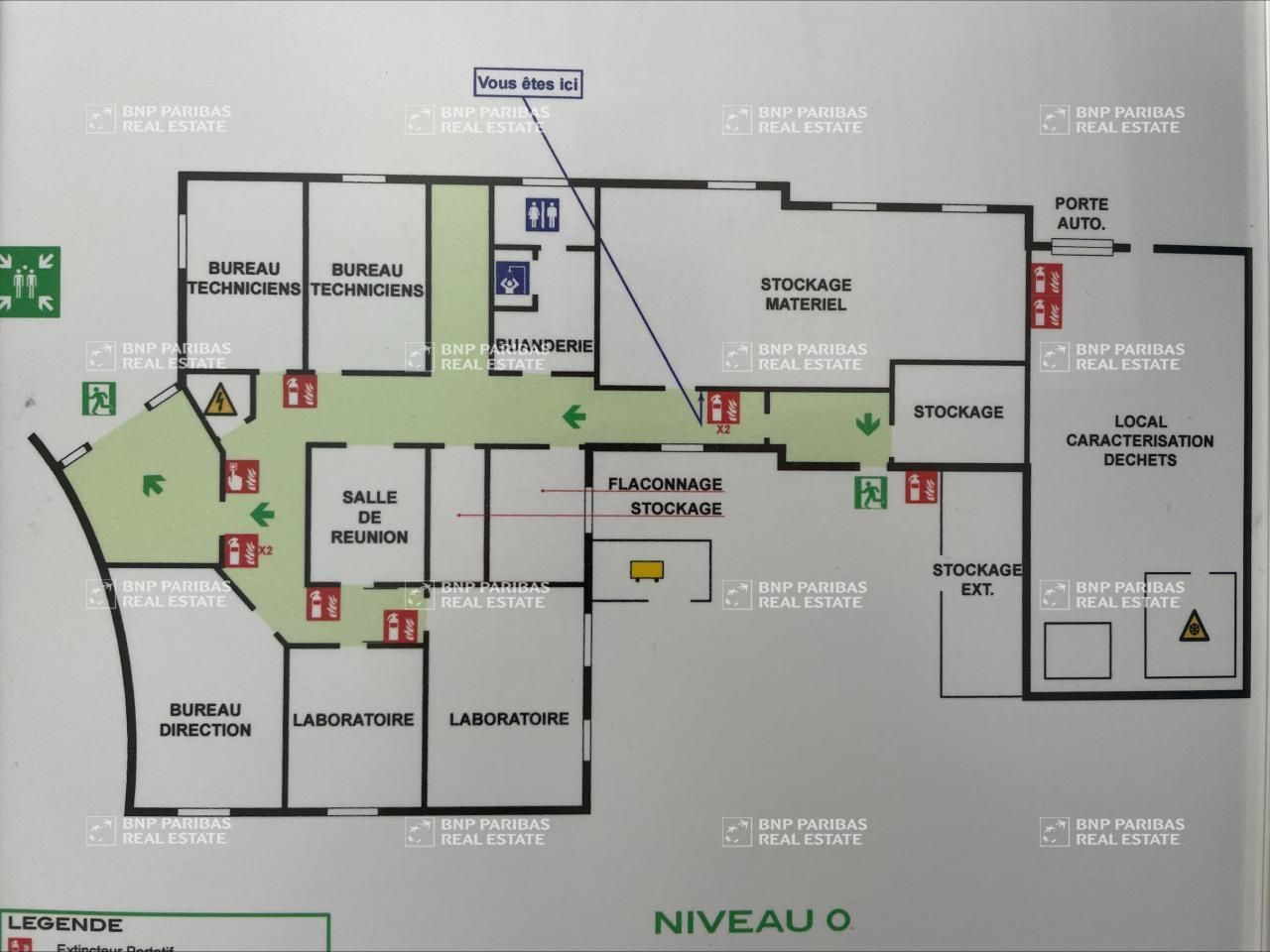 250 m² pour ce mixtes en location à Betton